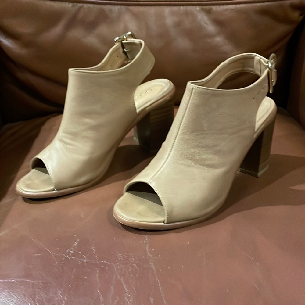 Doreli peep toe heels